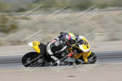 media/Jan-15-2026-Racers Edge (Thu) [[dfebeb70ab]]/2-A Group/Session 3 (Turn 15 Inside Pans)/